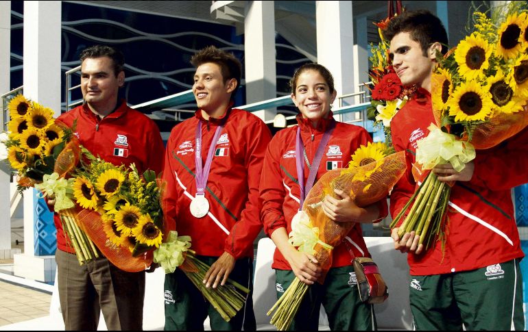 Iván Bautista, Germán Sánchez, Alejandra Orozco e Iván García tras lograr medalla de plata en los Juegos Olímpicos Londres 2012. IMAGO7