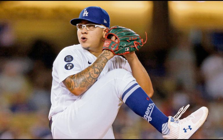 Julio Urías terminará esta temporada regular como el líder en efectividad dentro de la Liga Nacional. AFP/H. How