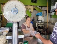 Actualmente, en la mayoría de las tortillerías de Guadalajara el precio de este alimento es de 24 pesos por kilo. EL INFORMADOR/ARCHIVO