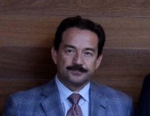 Julio Noé, de 52 años, fue asesinado anoche cuando estacionaba su vehículo en la cochera de su casa, en la colonia Lázaro Cárdenas. ESPECIAL / UdeG