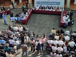 En la primera reunión hubo algunos gritos de trabajadoras que se oponían a la intervención del líder sindical del Congreso. EL INFORMADOR / R. Rivas