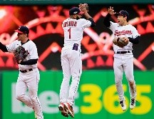 Con 17 jugadores debutantes en las Grandes Ligas, los Guardianes avanzaron a los playoffs sin experiencia. Sin embargo, Ramírez y Bieber ya han jugado en postemporada y ambos han destacado por los campeones de la División Central de la Liga Americana. AP / D. Dermer