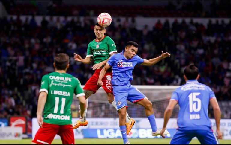 Chivas enfrentará al Puebla luego de haber caído frente a Cruz Azul por 2-1 en el Estadio Azteca en la última fecha del calendario. EFE / ARCHIVO