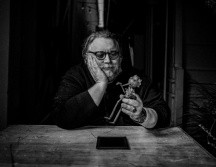 Los internautas han expresado a Guillermo –nacido en Guadalajara el 9 de octubre de 1964- el deseo que de las cosas mejoren. ESPECIAL/Netflix