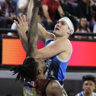 Mineros le pega primero a Astros