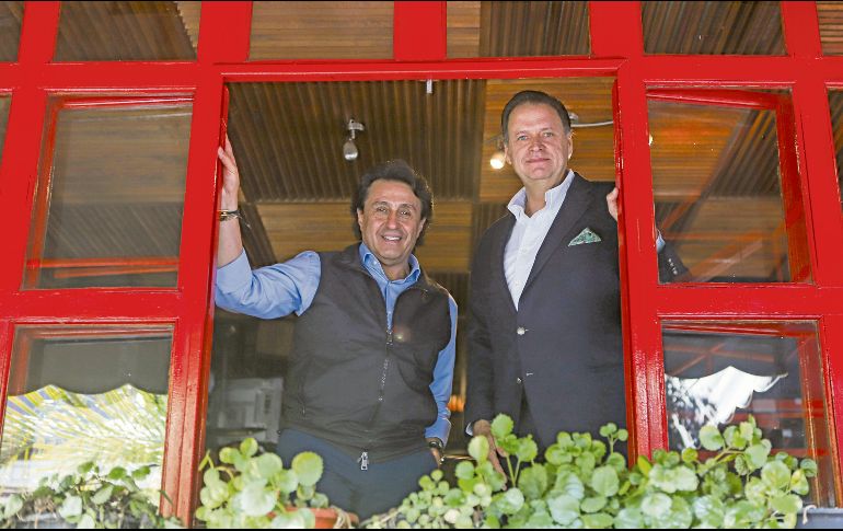 Leonardo Delgadillo y Pablo Moreno, se dicen listos para recibir a los comensales a finales de octubre en La Taberna de la Vaca. EL INFORMADOR/ C. Zepeda