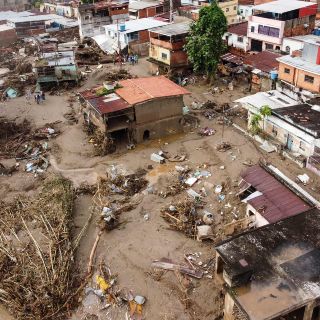 Venezuela: Tras deslave en Las Tejerías, brigadas continúan buscando a sobrevivientes