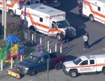 Los servicios de emergencia acudieron a la guardería tras recibir el reporte de un niño inconsciente. El edificio fue evacuado después de que se activaron los detectores de calidad del aire que usaban los bomberos. AP/ Z. DeWever