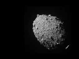 La nave logró reducir la órbita del asteroide en 32 minutos. AFP / ESPECIAL