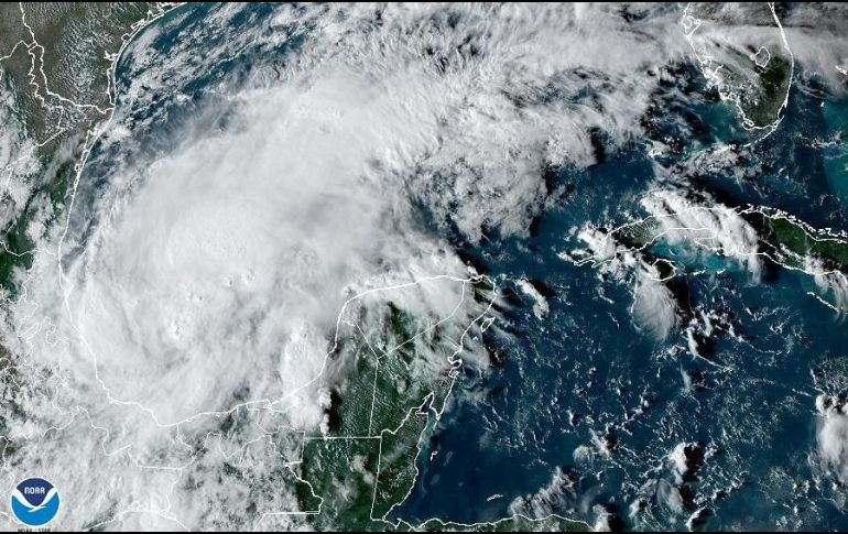 El Gobierno de México emitió una vigilancia de tormenta tropical para la costa este, desde Cabo Rojo hacia el sur hasta Puerto Veracruz. EFE/NOAA