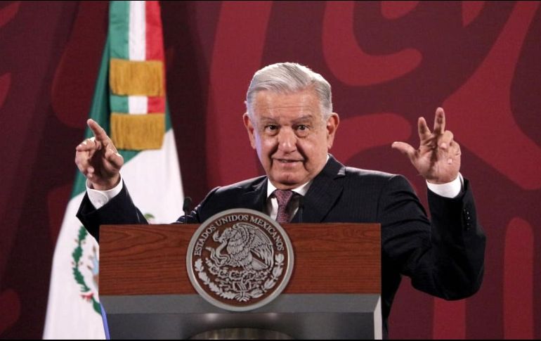 En la lista que presentó hoy López Obrador, destacan el comediante Chumel Torres, el periodista Carlos Loret de Mola y la politóloga Denise Dresser. SUN / I. Rodríguez