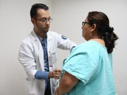 La autoexploración de las mamas se recomienda a partir de los 20 años cada mes; el examen clínico de mama anualmente a partir de los 25 años, y la mastografía de los 40 a los 69 años cada dos años. EL INFORMADOR / ARCHIVO