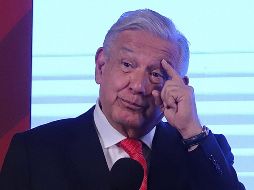 López Obrador aseguró que esta cobertura al libro es con el afán de atacar su gobierno. SUN / ARCHIVO