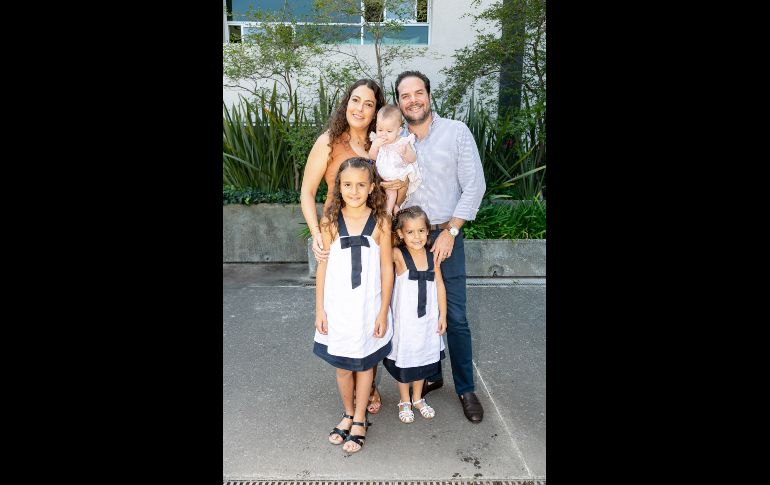 Sofía Aceves con Xavier, Alessa, Sofía y Nicole García Méndez. GENTE BIEN JALISCO/ Jorge Soltero