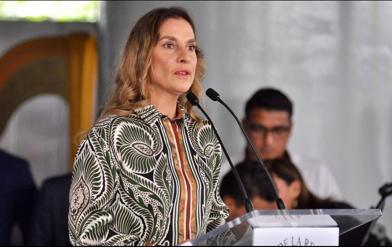 La también escritora, Beatríz Gutiérrez, negó los rumores que la colocan como ‘el as bajo la manga’ del movimiento de la Cuarta Transformación para futuras contiendas. NOTIMEX/ ARCHIVO