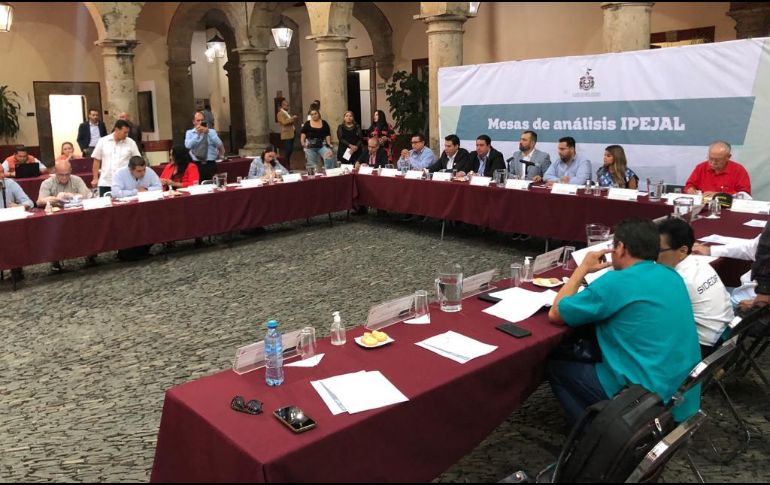 Las mesas de análisis continuarán la próxima semana para abordar el tema de prestaciones. EL INFORMADOR/R. Rivas