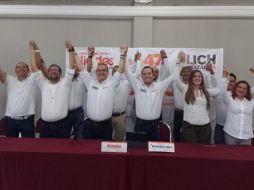 Maestros destacaron que era la primera vez que emitían su voto y calificaron este ejercicio de democrático. ESPECIAL