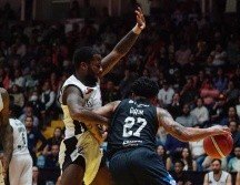 Con esto, los zacatecanos se ponen en la antesala de la final de la Liga Nacional de Baloncesto Profesional, mientras que los tapatíos están contra las cuerdas, por lo que en el quinto juego podría definirse todo. CORTESÍA