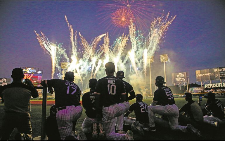 El público que llenó las tribunas del estadio Panamericano vivió una gran fiesta el martes pasado con la inauguración de la nueva temporada. ESPECIAL/Charros de Jalisco