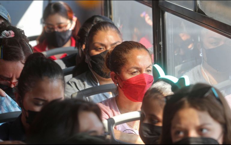 El decreto derogado tenía vigencia hasta el 31 de octubre, el cual estipuló el uso obligatorio del cubrebocas en transporte público, unidades de salud, en terminales aéreas, terrestres y marítimas. EL INFORMADOR / ARCHIVO