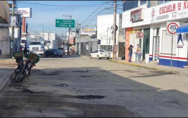 El año pasado se registraron diversos reportes sobre la inestabilidad de la calle principal en el barrio de Santa Mago. ESPECIAL