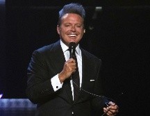 Fue a través de sus redes sociales donde el mexicano de 52 años dio a conocer la noticia publicando una imagen suya con el nombre de su gira. AP / ARCHIVO