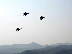 El Comando de Defensa Aeroespacial de América del Norte dice que los bombarderos no eran vistos como una amenaza o una provocación. AFP / ARCHIVO