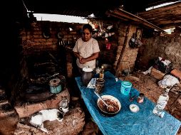 Durante la pandemia, la mitad de los hogares con menores de edad en Latinoamérica redujeron el tamaño de las porciones de comida para los adultos, y una de cada diez casas disminuyó el tamaño para los niños y adolescentes. EL INFORMADOR / ARCHIVO