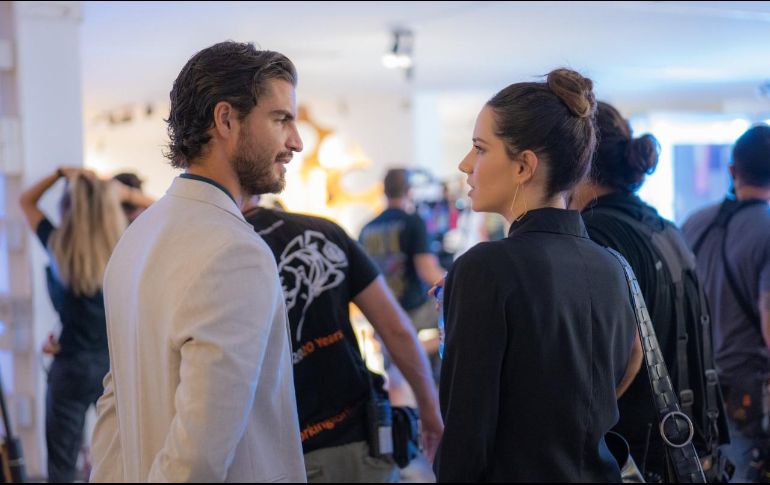 “Los Artistas”, que se graba en España y Estados Unidos, es el primer proyecto que María Dueñas crea directamente como serie y como parte del acuerdo de acceso preferencial (first-look) entre la autora de bestsellers y TelevisaUnivision. CORTESÍA / ViX+