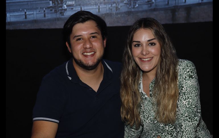 Juan Pedro Llausas y Mariana Nanavati en el hospitality de Tequila Herradura. ESPECIAL