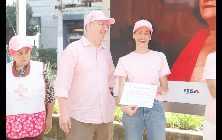 Entregado reconocimiento a Gerardo Cárdenas. GENTE BIEN JALISCO/ Claudio Jimeno