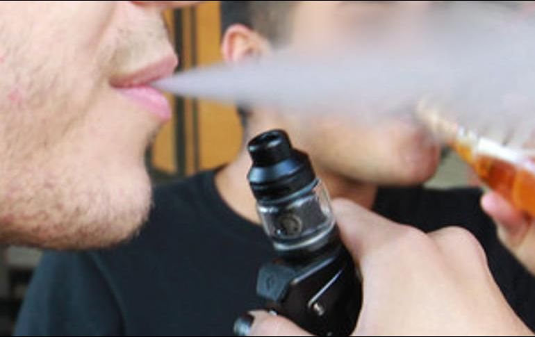 Cofepris detectó en los vapeadores sustancias tóxicas no declaradas en empaques, por lo que se busca alertar a jóvenes sobre riesgos a la salud por consumo de cigarros electrónicos. SUN/ ARCHIVO