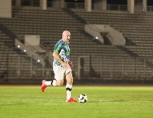 Varias fotos del presidente de la FIFA después de la muerte de 133 aficionados a comienzos de octubre, desencadenaron una lluvia de críticas en el país asiático hoy miércoles. EFE / ESPECIAL