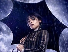 “Merlina”, que ha causado buenas impresiones en la audiencia global con sus pósters promocionales y primeros tráilers oficiales, alista su estreno mundial para el 23 de noviembre en exclusiva para Netflix. FACEBOOK / NETFLIX