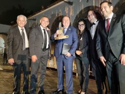 Enrique Michel fue galardonado en un evento realizado en el Hospicio Cabañas. EL INFORMADOR/J. Velasco