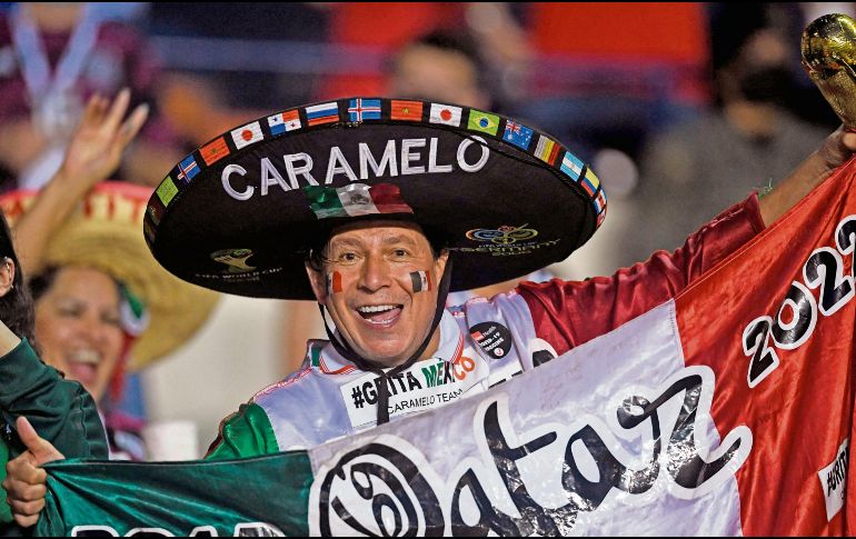 Como cada cuatro años, la afición mexicana es la que más pasiones desborda en los Mundiales. AFP/Archivo