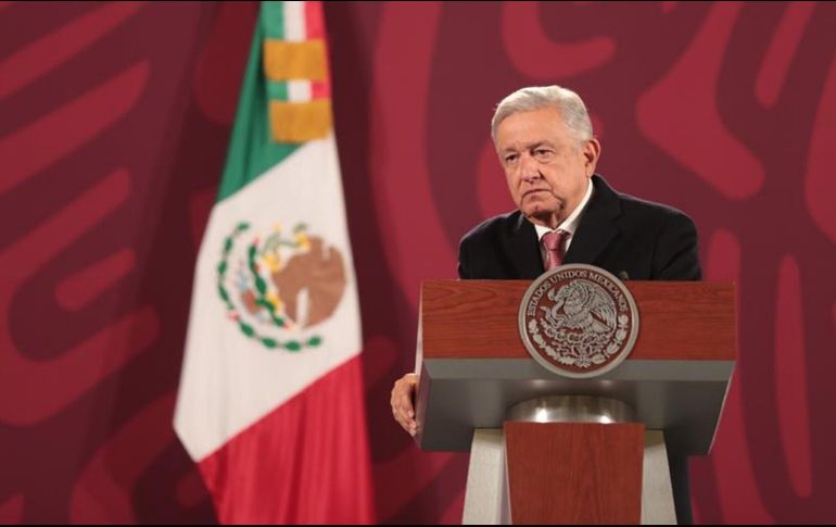 López Obrador afirma que durante el periodo neoliberal se engrosó demasiado el aparato burocrático, al grado de que se 