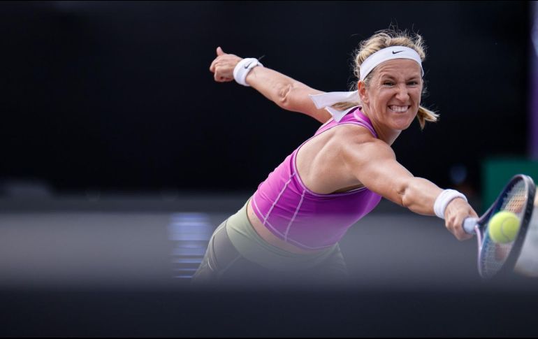 Victoria Azarenka necesitó de tres sets para meterse a los Cuartos de Final. Con parciales de 6-4, 6-7 (4-7) y 6-1, 