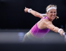 Victoria Azarenka necesitó de tres sets para meterse a los Cuartos de Final. Con parciales de 6-4, 6-7 (4-7) y 6-1, 