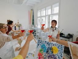 Emma Oseguera, Canvas & Wine. ISTOCK/AleksandarNakic