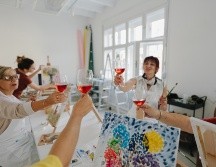 Emma Oseguera, Canvas & Wine. ISTOCK/AleksandarNakic