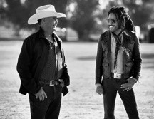 Este sotol en el que participa Lenny Kravitz como socio, tiene un proceso de elaboración que consiste en cocinar las cabezas de sotol entre 72 y 96 horas antes de iniciar la etapa de fermentación salvaje. ESPECIAL / Nocheluna