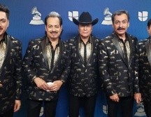 Los Tigres del Norte tuvieron que sobreponerse a su dolor para continuar la presentación. SUN/ARCHIVO