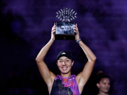 Jessica Pegula venció en dos sets a la griega Maria Sakkari con parciales de 6-2 y 6-3 para consagrarse campeona del GDL Open AKRON. EL INFORMADOR / C. Zepeda