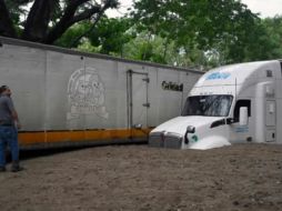 El paso del huracán Roslyn fue tan devastador para algunos municipios de Sinaloa, Jalisco y Nayarit que el suministro de electricidad se vio interrumpido. AFP/ ARCHIVO