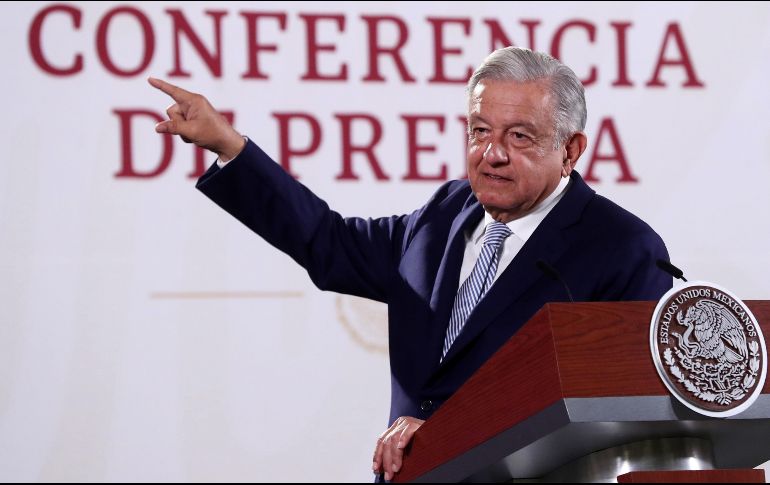 Según Loret de Mola, López Obrador tiene bajo llave un testamento político, escrito por él, y que no espera revelar pronto; su heredero sería su hijo Andrés Manuel López Beltrán. EFE / S. Gutiérrez