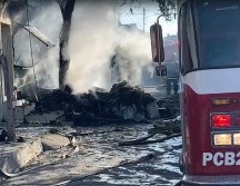 El incendio ocurrió la mañana de hoy martes en el cruce de las calles Zapopan y Guadalajara, en la colonia Jalisco, de Tonalá. ESPECIAL /