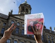 De acuerdo con el ministerio de Educación, se produjo una disputa entre las estudiantes, sus padres y el personal de la escuela, luego de que el director les ordenara entregar sus teléfonos móviles para controlarlos. ESPECIAL/ ANP