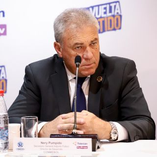 Exestrellas de fútbol sudamericano jugarán en Asunción en apoyo a Teletón