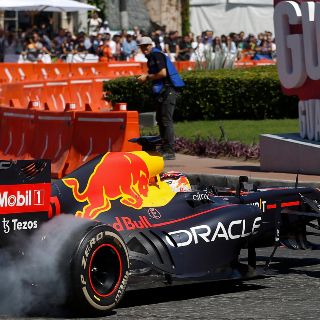 Guadalajara se entrega a “Checo” Pérez en La Minerva